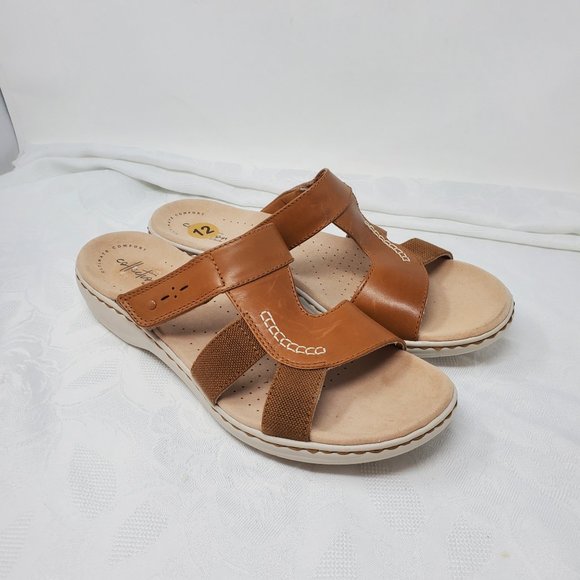 clarks leisa emily